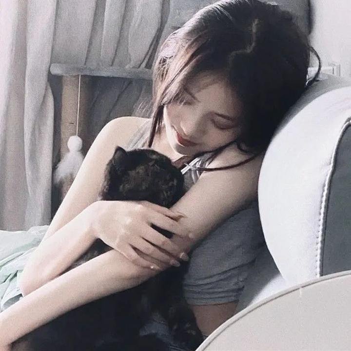 曲线窈窕非梦事